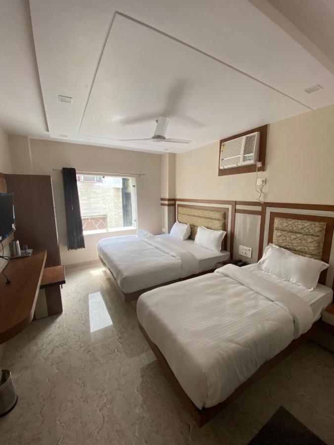 Hotel Blue Sky Haridwār Buitenkant foto